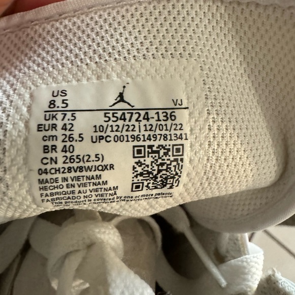 Jordan 1 mid triple white woman - Picture 4 of 5